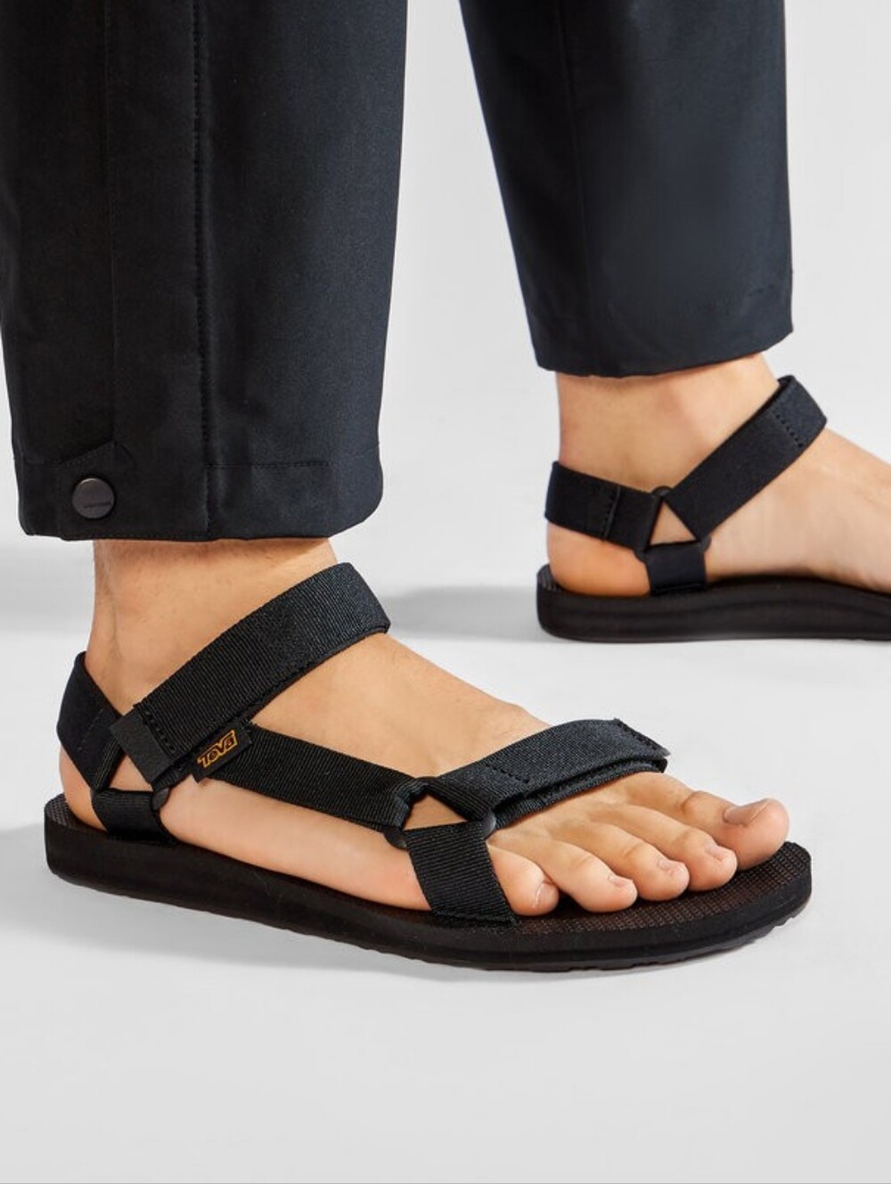 Teva Men's Black Universal Strap Sandals Size 11